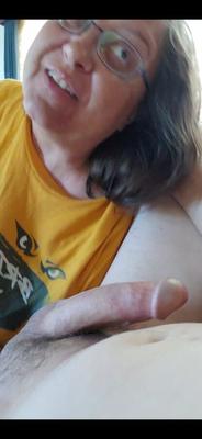 Chubby slut sucks again