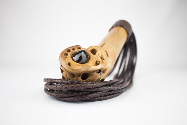 Morion wood flogger