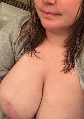 Huge boob amateur