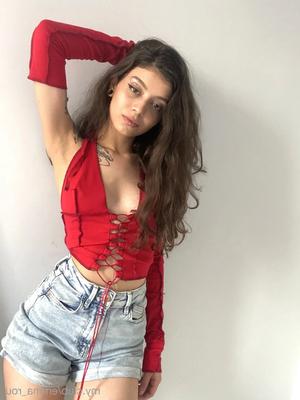 Emma Free Photos - 8 Pics