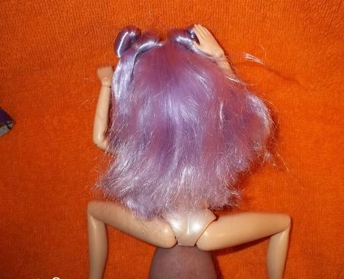 ブラツィラズのヤスミナ人形写真
