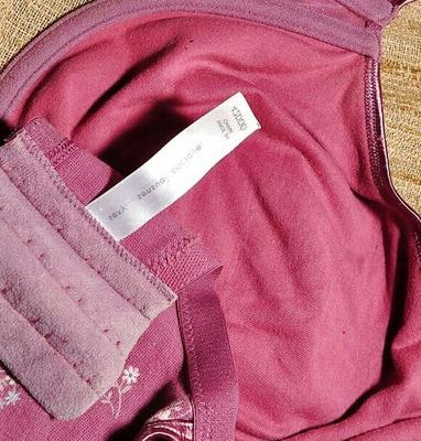 BRA OF WHORE MATURE FEMALE Y WHORE