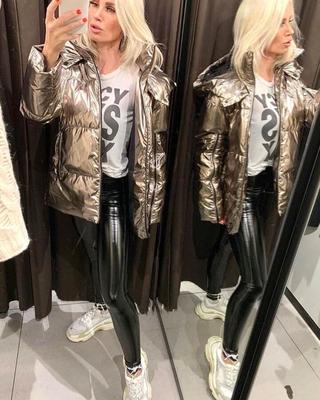 パファジャケットを着た女の子たち