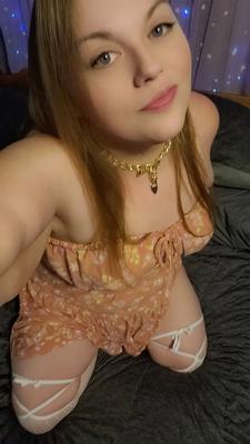 Cute bbw in dress and white fishnet knee highs - 5 Pics