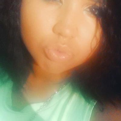 Pretty face chubby waist