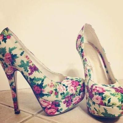 Everything girly to turn everybody on