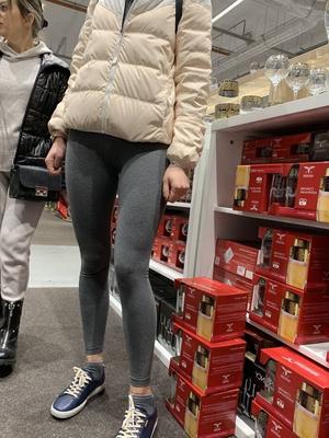 Two girls in leggings cameltoe
