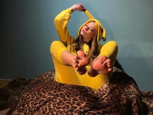 Pikachu - 5 Pics