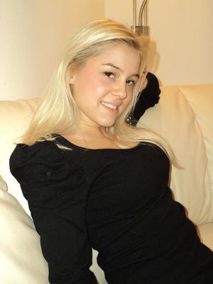 Blonde beauty loves anal