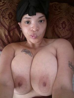 THIS BITCH TAKING A SELFIE V