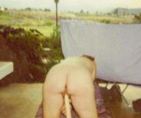 Cheeky Flashing