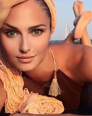 celeb