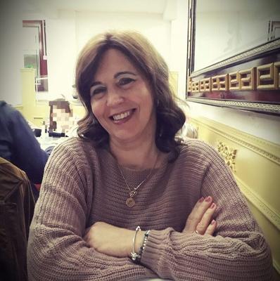 Hot mature Fernanda - comment and rate