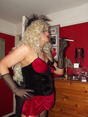 BURLESQUE SHIRLEY
