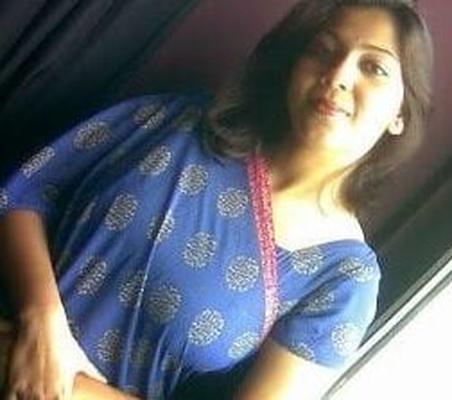 BigBoobs Indian Wife blow job
