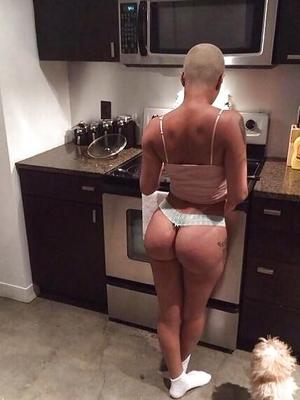 ITS JUST SUMTHIN ABOUT ASS IN THE KITCHEN VOL.