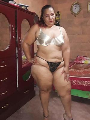 Sexy mature housewives from Honduras