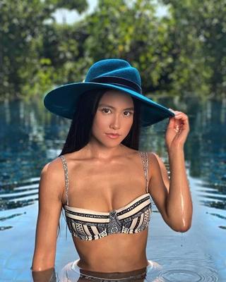Elaine Thi