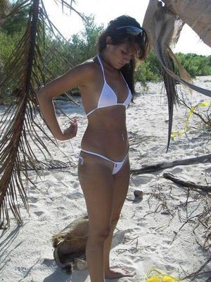 Nice Girl naked on the Fkk Beach