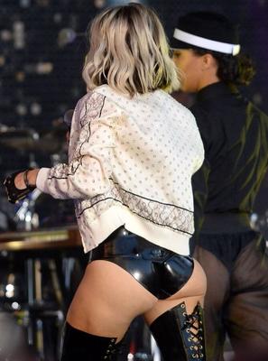 fergie ass