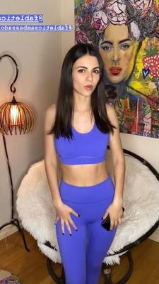 victoria justice fabletics, spandex, legging