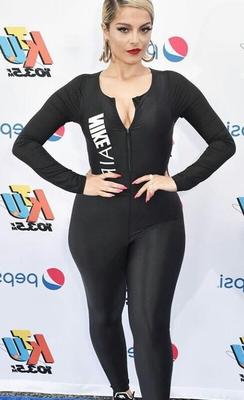 ベベ・レクサセクシー