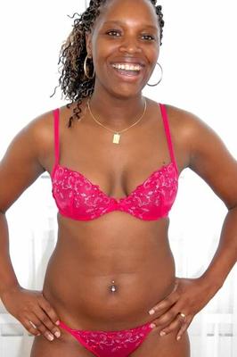 Photo shoot with ebony girl Coco