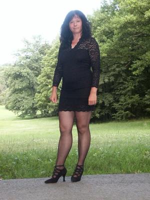 Geile Stute im Freien