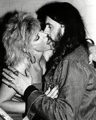 &;s disco style: Samantha Fox
