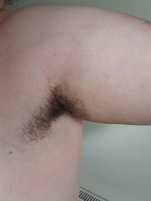 More hairy armpits Comment please!