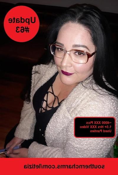 25P Big booty Latina 56 inches - Letizia