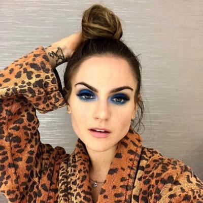 25P Makeup fetish 67