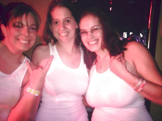 10P Wet T-Shirts