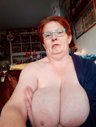 25P Granny big boobs 2