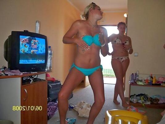 25P British Sluts On Holiday 2