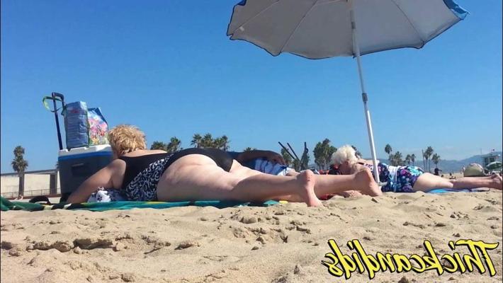 16P Ultimate BBW GRANNY avec un cul et des cuisses énormes !!  Partie. 1
