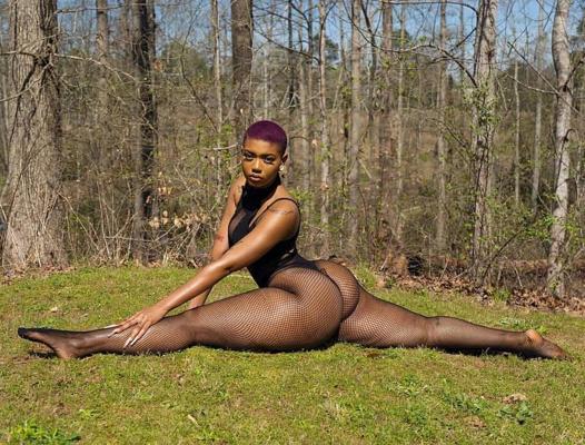 25P Sexy Thick Women 13