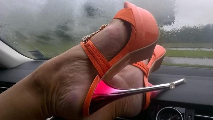 19P high heels