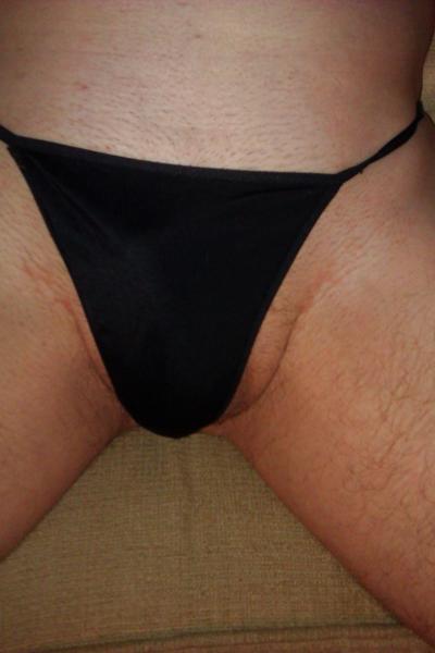 9P New black thong