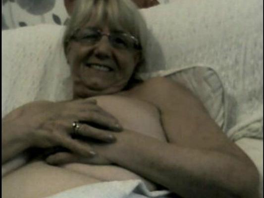 25P 1103. #granny #grandma #mature
