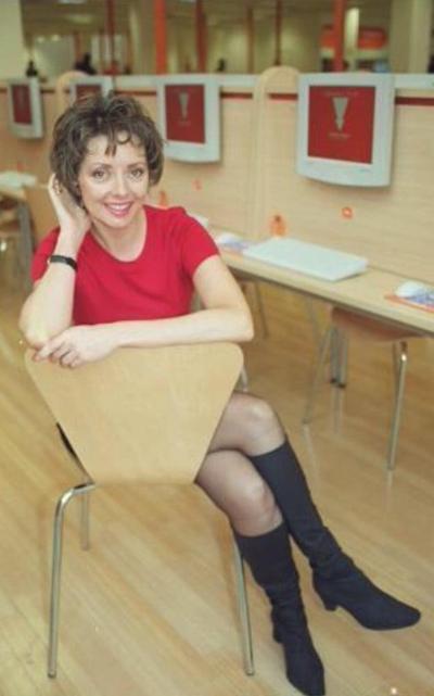 25P Carol Vorderman wearing Boots no.11