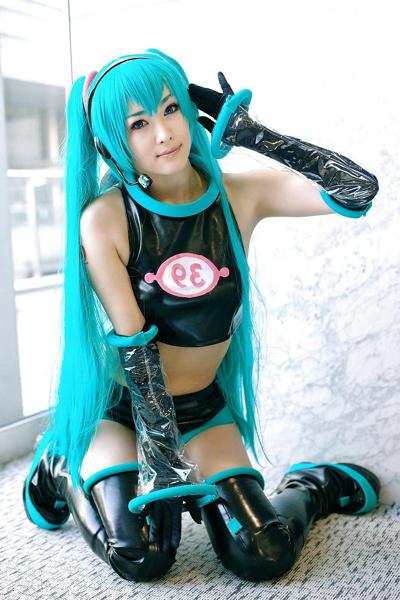 25P Cosplay japonais sexy Hatsune Miku II