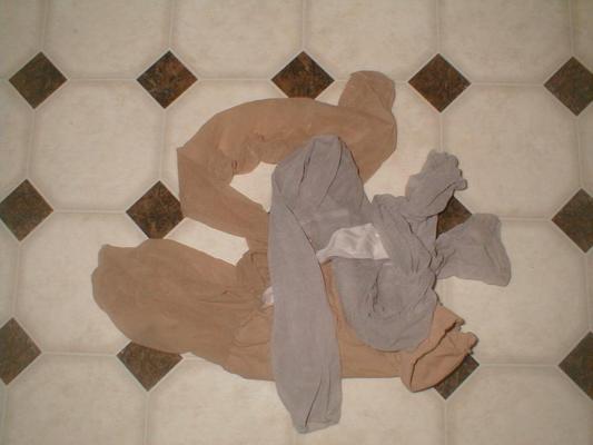 14P Handwashing the Wife&#039;s Pantyhose