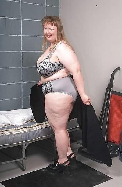 16P Bbw mix 705 (In bra)