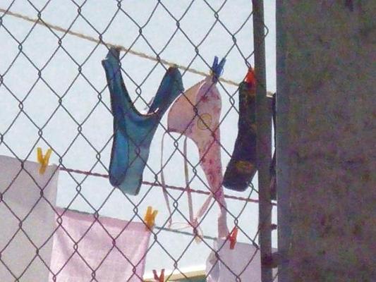 8P PANTY AND BRA NEXT DOOR GIRL VECINA MEXICO comment pls