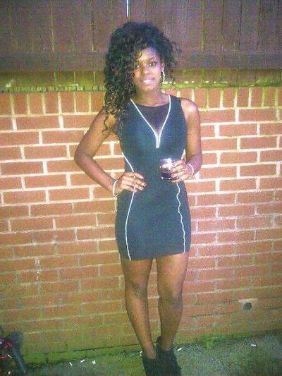 7P Unbelievably Hot Black Girl