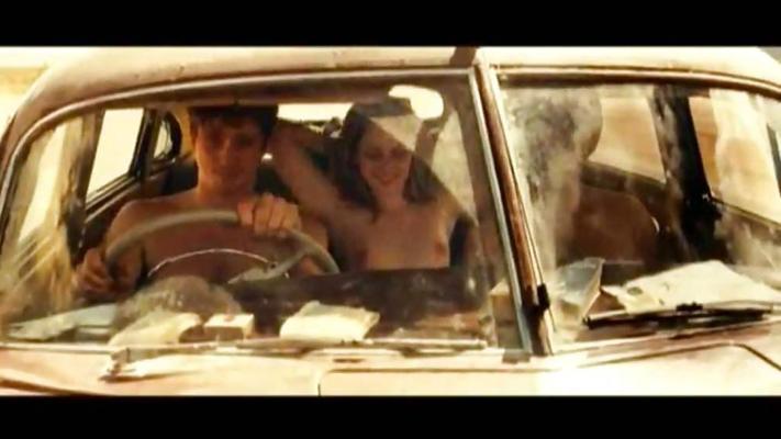 5P Kristen Stewart oben ohne