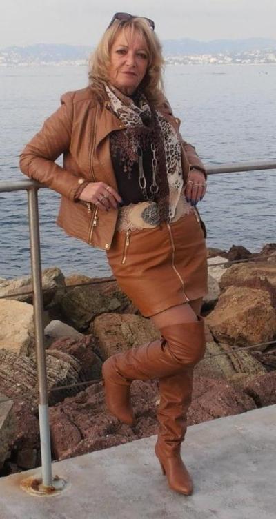 25P Milfs & Gilfs usando botas no.22