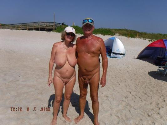 25P Swingers At the Beach #84