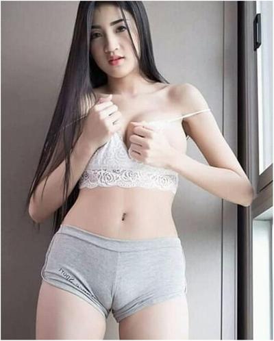 11P Cameltoe